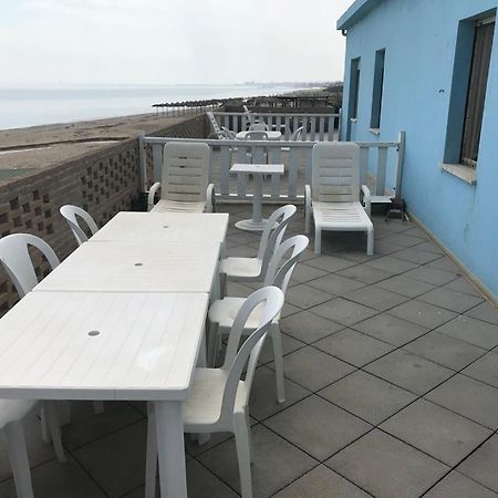 Virgola Zero Holiday Beach Apartment Porto Potenza Picena Exterior photo